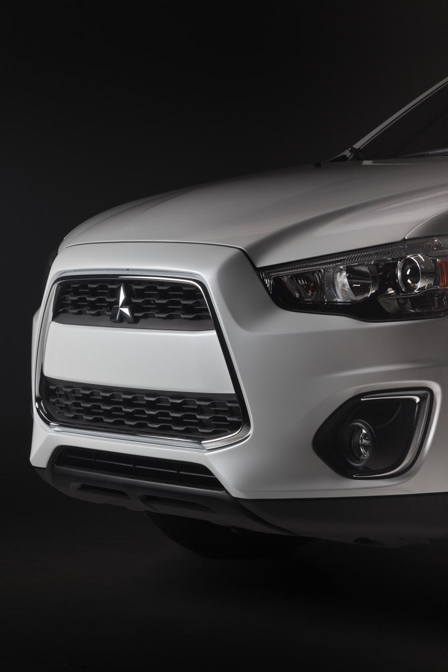  Mitsubishi Outlander Sport 2013 года  (фото 10 из 83)